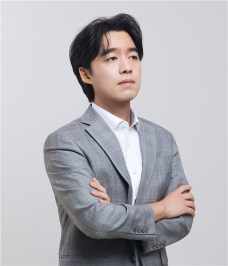 주요뉴스 정창규 교수, 전기전자재료 분야 국내외 학술상 2관왕 썸네일