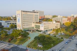 주요뉴스 우리대학, 2025 대학평가서 연구·교육 혁신성과 두드러져 썸네일