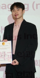 이세현 의대생, 대한의료인공지능학회 ‘우수포스터상’ 수상 게시글 썸네일