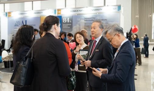 우리대학, QS 고등교육 정상회의서 글로벌 위상 알리다 게시글 썸네일