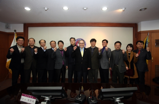 지난해 취업률 우수 10개 학과 포상 썸네일