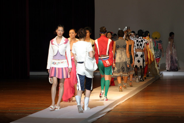 제3회 패션 페스티벌 열려 썸네일